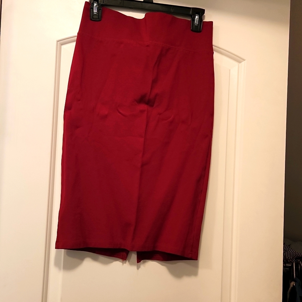 Burgandy high waisted skirt